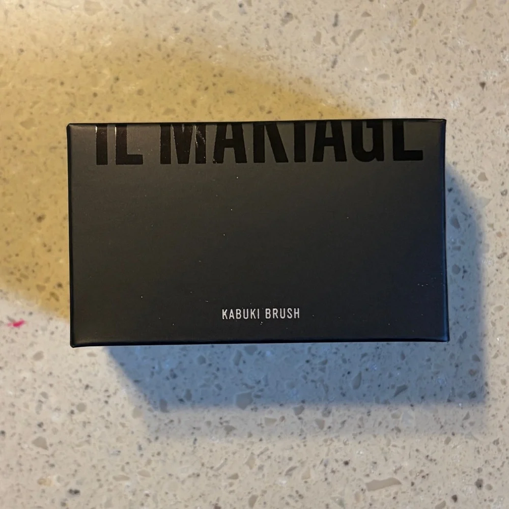 NEW Il Makiage kabuki brush makeup brush